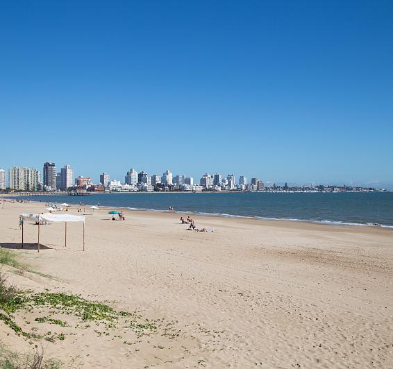 Praia Mansa